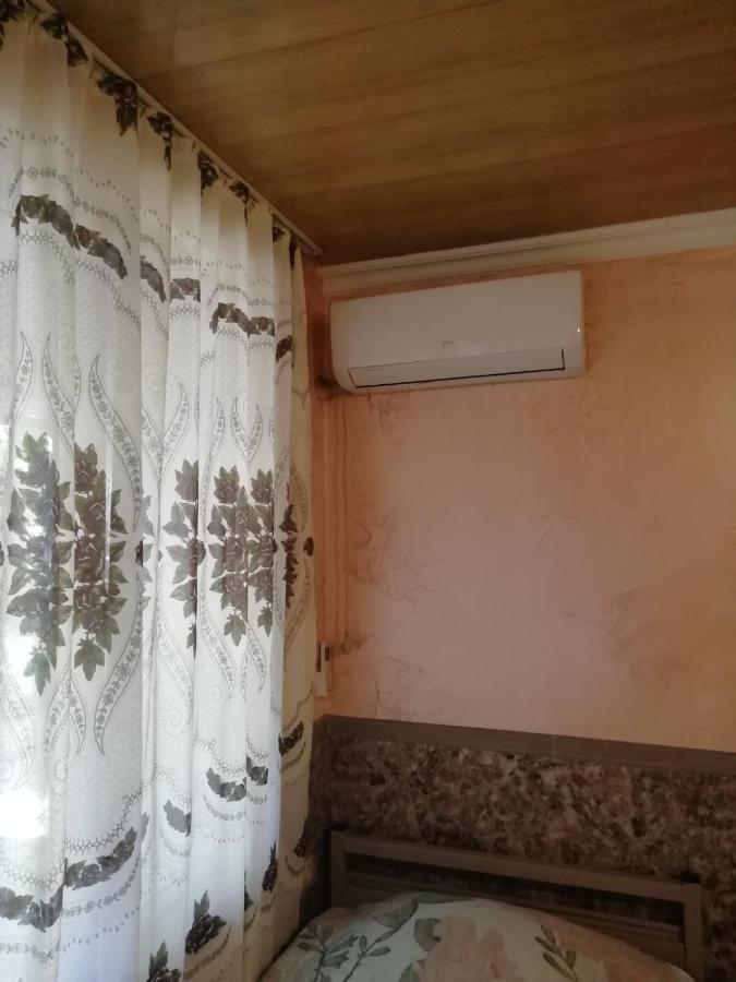Guest House Saba Batoemi Buitenkant foto