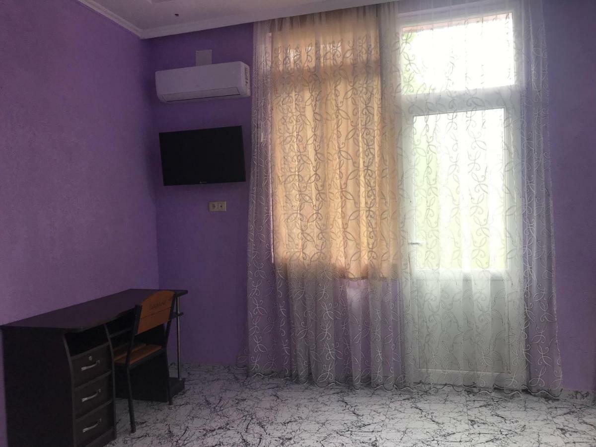 Guest House Saba Batoemi Buitenkant foto